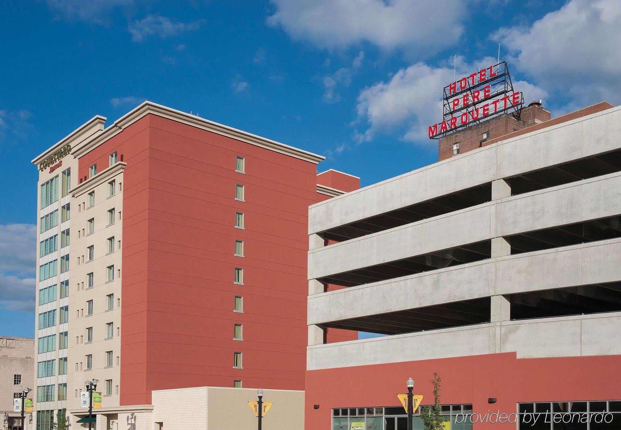 Courtyard Peoria Downtown Hotel Buitenkant foto